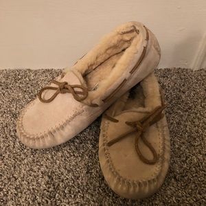 Cream Ugg Slipper Shoes